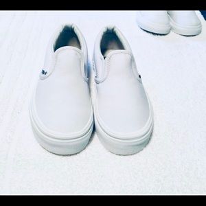 Youth Vans Slip On Skate Shoe
White